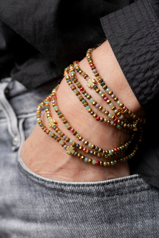 Sautoir Vaness Trèfles porté en manchette 7 tours