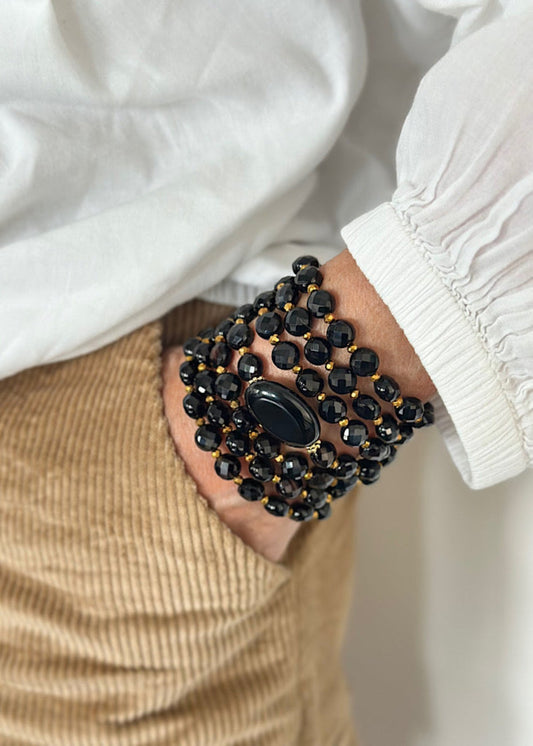 Manchette Timothée en perles 6mm agate noire et dorée