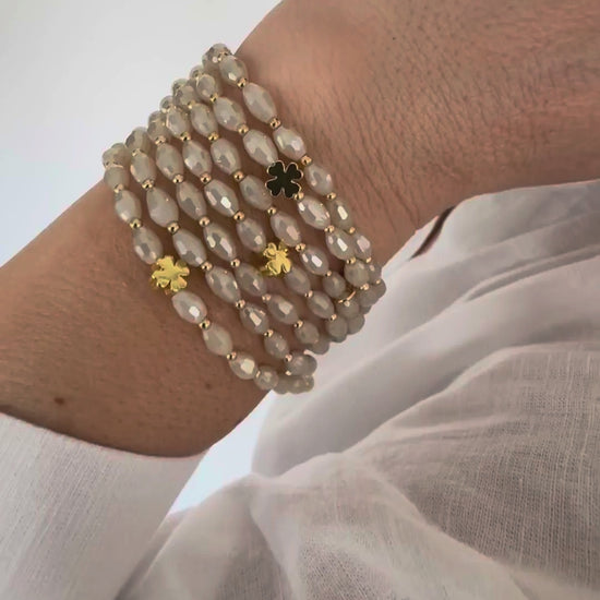 sautoir élastique perles couleur craie et perles dorées porté en bracelet manchette plusieurs tours - FAIS PAS TA STEPH