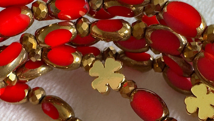 Detail du Sautoir en perles de verre fait main - Collection Lueur Ovale